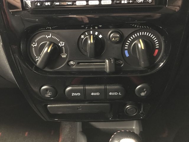 SUZUKI JIMNY 4WD 2013 Image 31