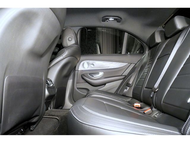 MERCEDES BENZ C CLAS 2017 Image 31