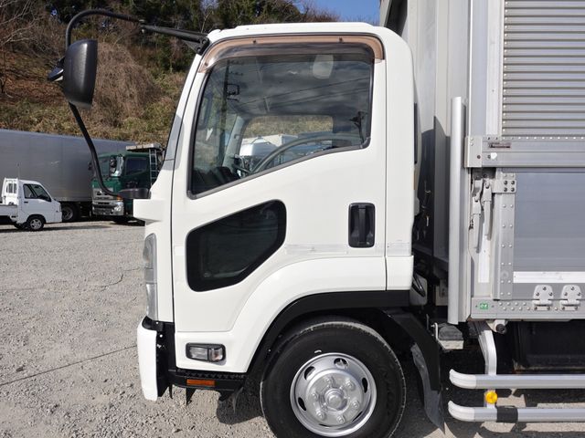 ISUZU FORWARD 2015 Image 31