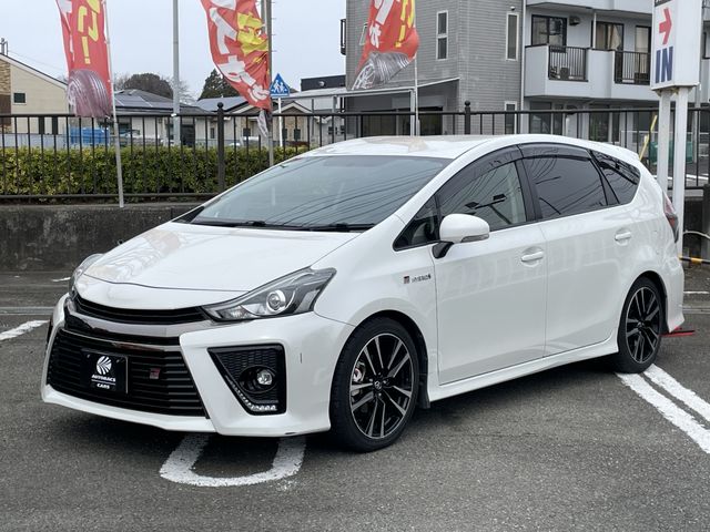 TOYOTA PRIUS ALPHA 2018 Image 31