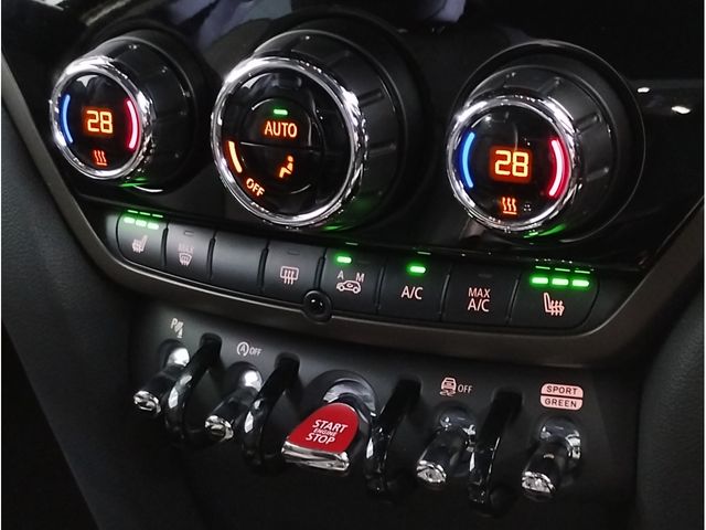 BMW MINI COOPER D CROSSO 2022 Image 31