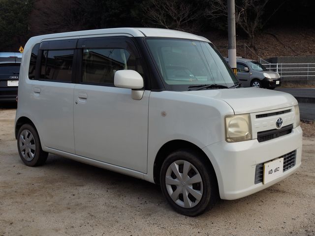 TOYOTA PIXIS SPACE 2013 Image 31