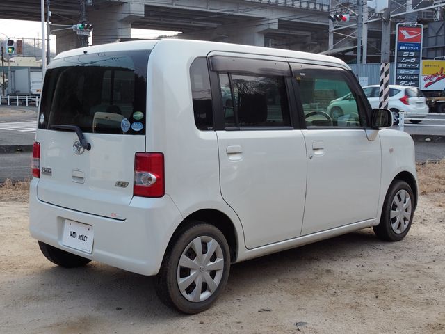 TOYOTA PIXIS SPACE 2013 Image 31