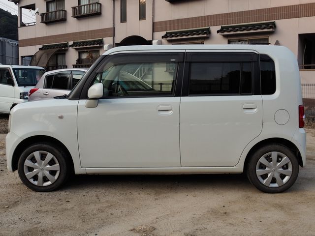 TOYOTA PIXIS SPACE 2013 Image 31