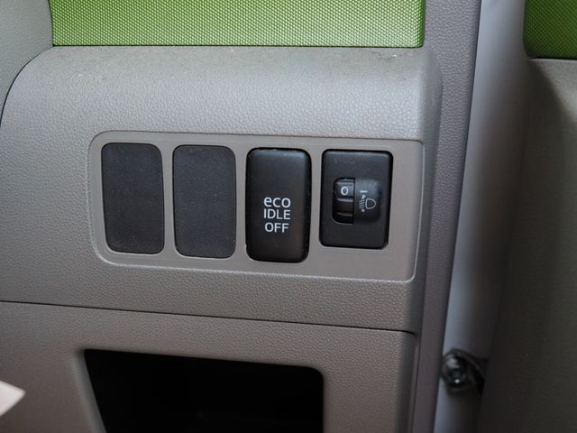 TOYOTA PIXIS SPACE 2013 Image 31