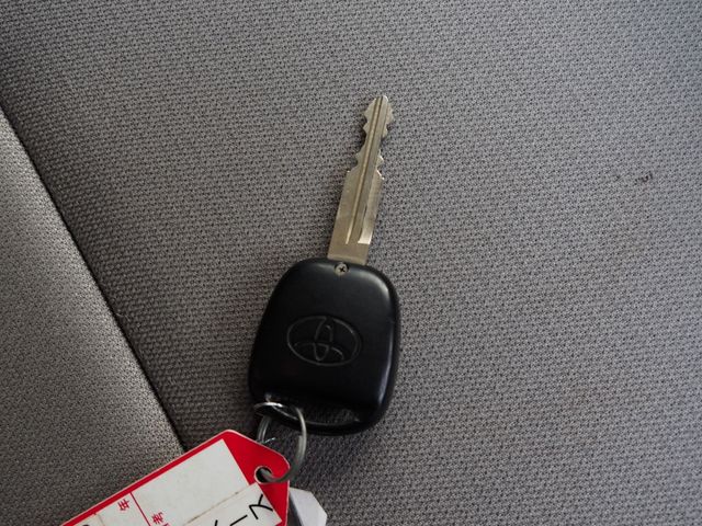 TOYOTA PIXIS SPACE 2013 Image 31