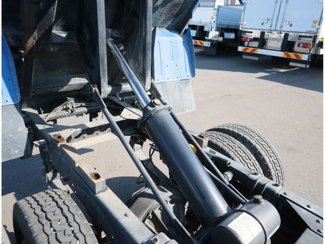 ISUZU ELF 2021 Image 31