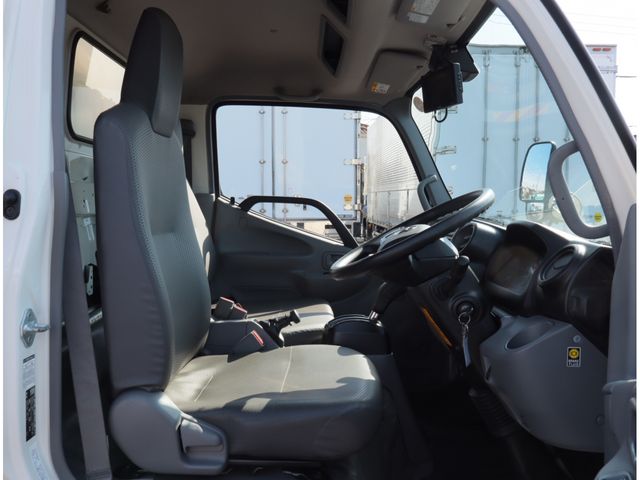 TOYOTA DYNA 2022 Image 31