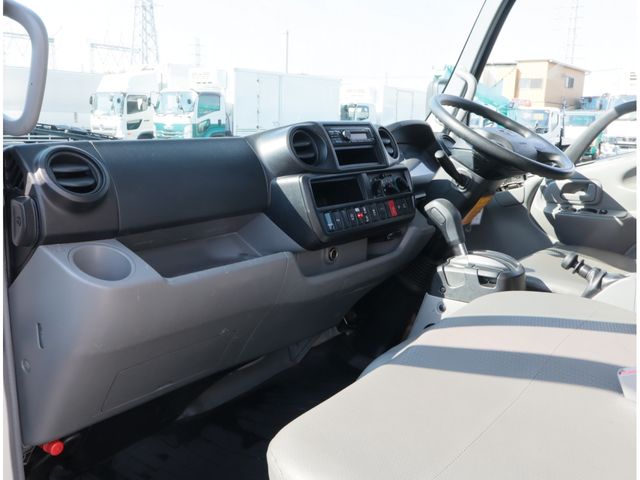 TOYOTA DYNA 2022 Image 31