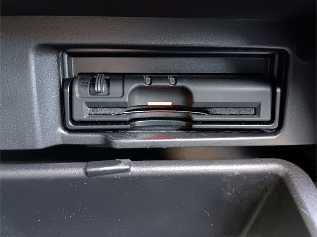 NISSAN SERENA  S-HYBRID 2017 Image 31