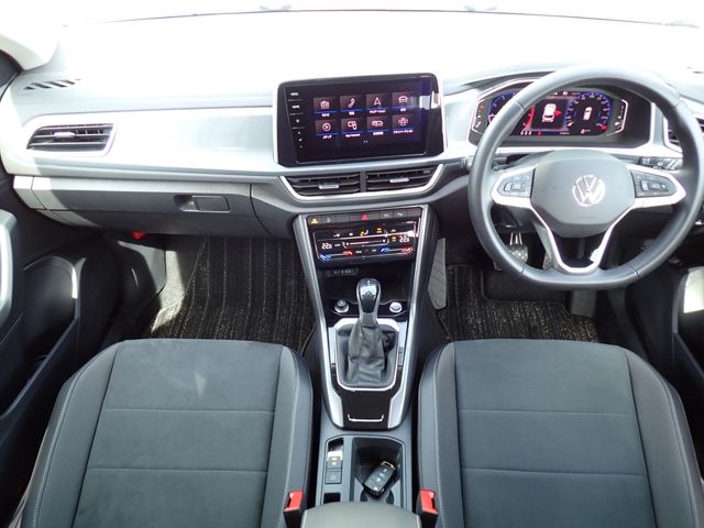 VOLKSWAGEN T-ROC 2023 Image 31