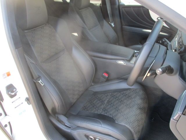 TOYOTA LEXUS LS500H 2017 Image 31