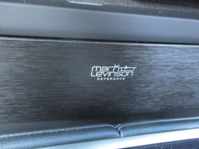 TOYOTA LEXUS LS500H 2017 Image 31