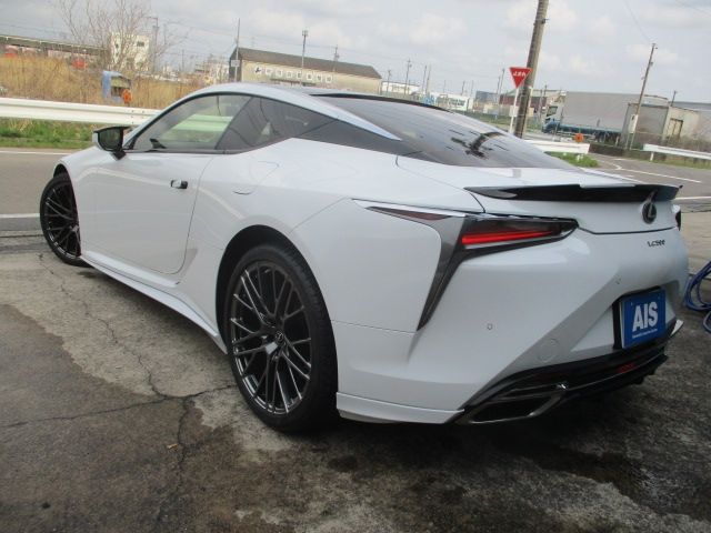 TOYOTA LEXUS LC500 2021 Image 31