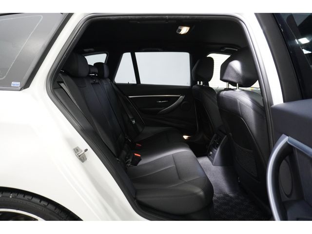 BMW 3SERIES TOURING 2019 Image 31
