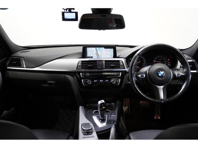 BMW 3SERIES TOURING 2019 Image 31