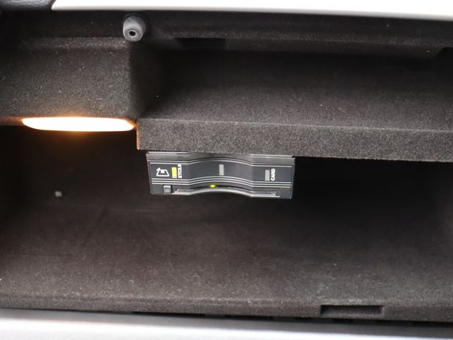 MERCEDES BENZ C CLAS 2019 Image 31