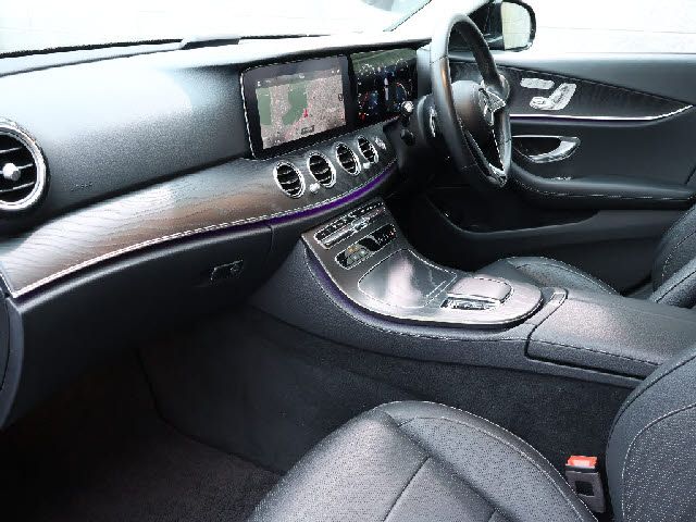 MERCEDES BENZ E CLAS 2021 Image 31