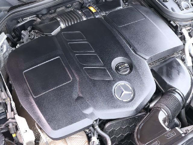 MERCEDES BENZ E CLAS 2021 Image 31