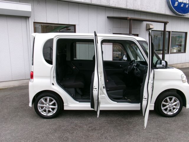 DAIHATSU TANTO 2013 Image 31