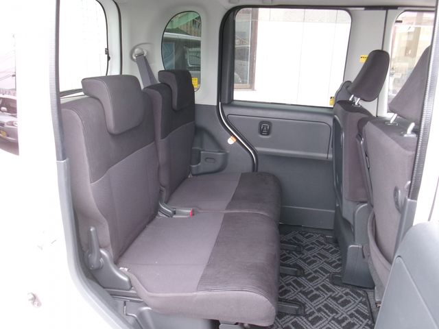 DAIHATSU TANTO 2013 Image 31