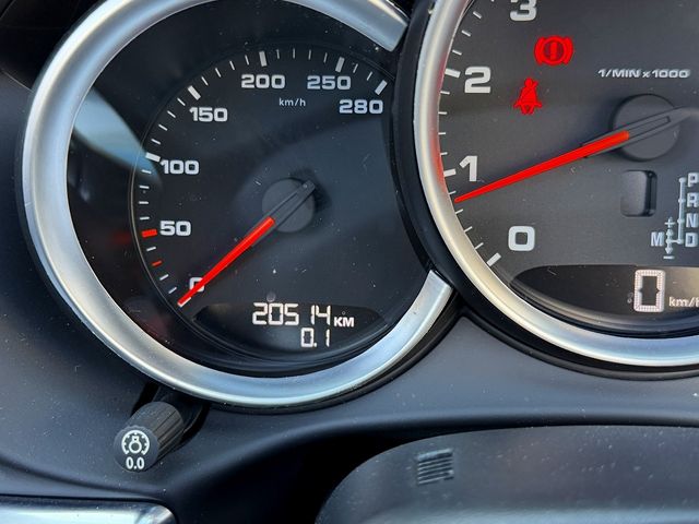 PORSCHE BOXSTER 2016 Image 31