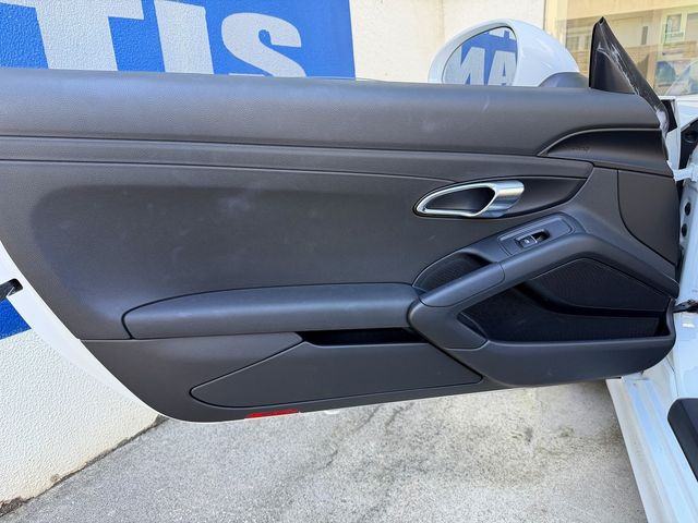 PORSCHE BOXSTER 2016 Image 31