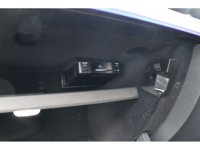 MERCEDES BENZ C CLAS 2022 Image 31