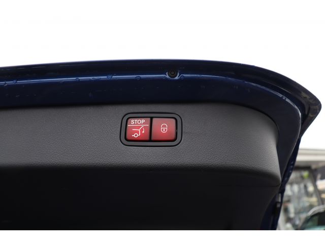 MERCEDES BENZ C CLAS 2022 Image 31