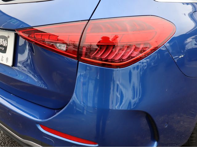 MERCEDES BENZ C CLAS 2022 Image 31