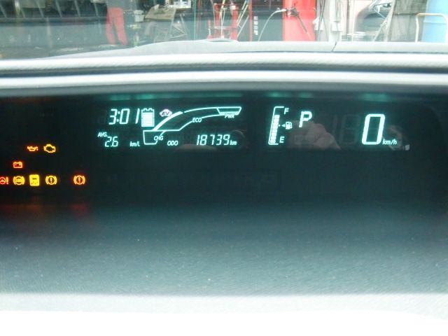 TOYOTA AQUA 2013 Image 31