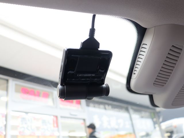 MERCEDES BENZ E CLAS 2017 Image 31