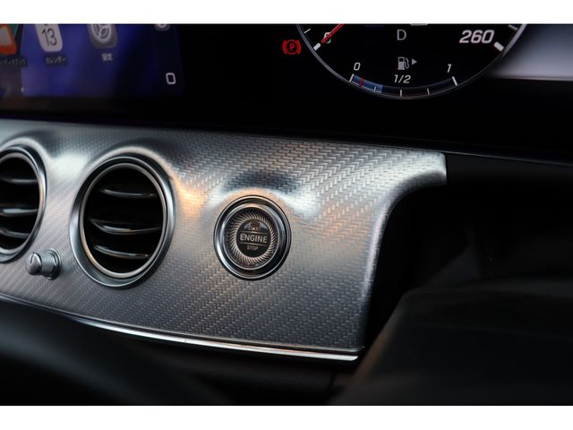 MERCEDES BENZ E CLAS 2017 Image 31