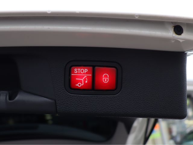 MERCEDES BENZ E CLAS 2017 Image 31