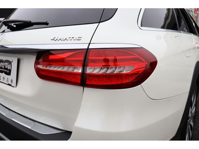 MERCEDES BENZ E CLAS 2017 Image 31