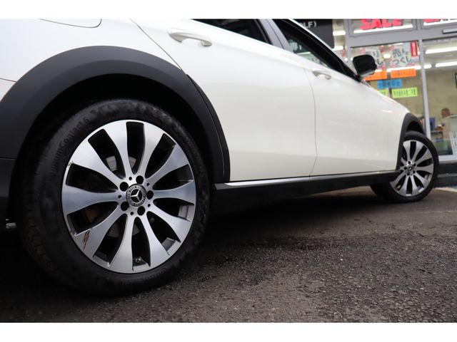 MERCEDES BENZ E CLAS 2017 Image 31