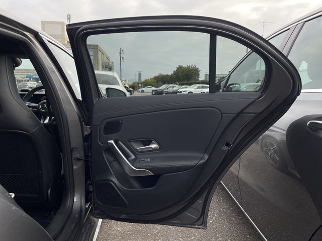 MERCEDES BENZ A CLAS 2025 Image 31