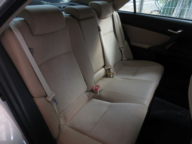 TOYOTA MARK X 2012 Image 31