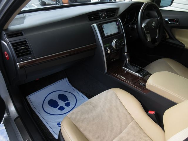 TOYOTA MARK X 2012 Image 31