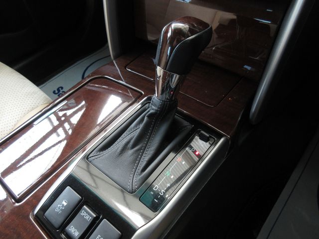 TOYOTA MARK X 2012 Image 31