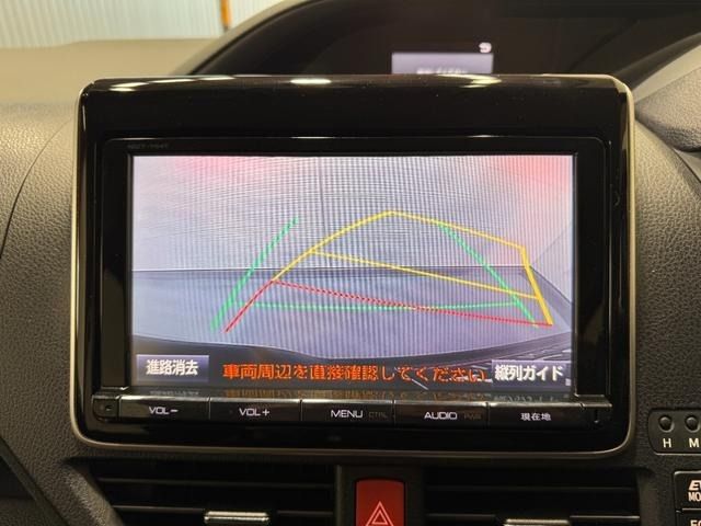 TOYOTA VOXY HYBRID 2015 Image 31