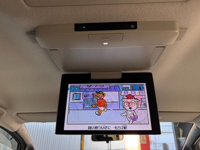 TOYOTA VOXY HYBRID 2015 Image 31