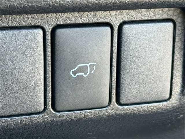 TOYOTA HARRIER 2WD 2017 Image 31