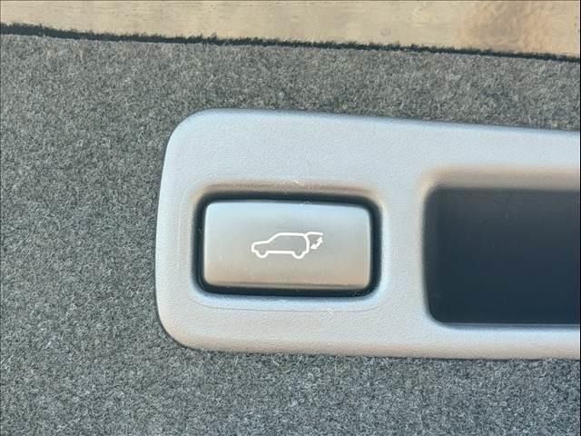 TOYOTA HARRIER 2WD 2017 Image 31