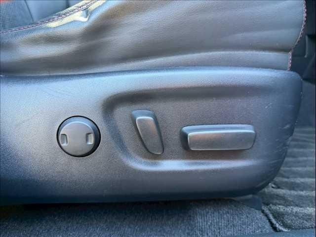 TOYOTA HARRIER 2WD 2017 Image 31