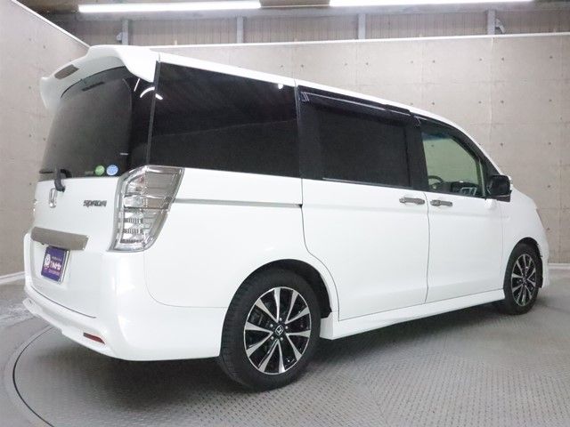 HONDA STEPWAGON SPADA 2013 Image 31