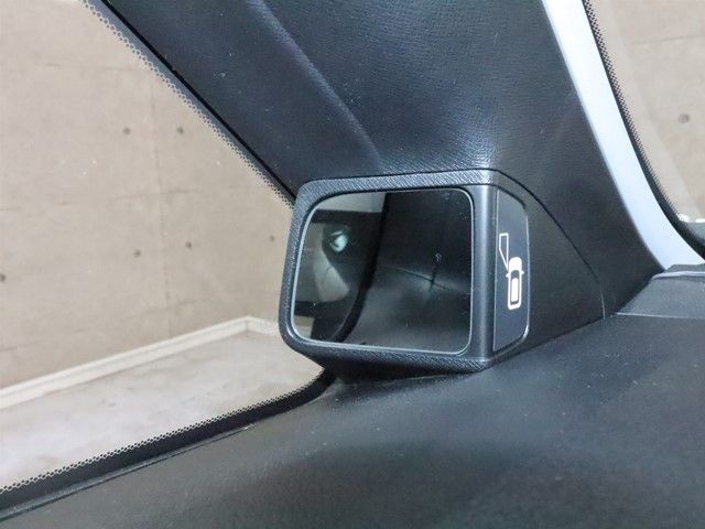 HONDA STEPWAGON SPADA 2013 Image 31