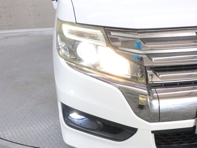 HONDA STEPWAGON SPADA 2013 Image 31