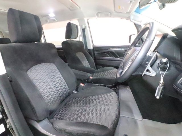 MITSUBISHI DELICA D:5 4WD 2019 Image 31