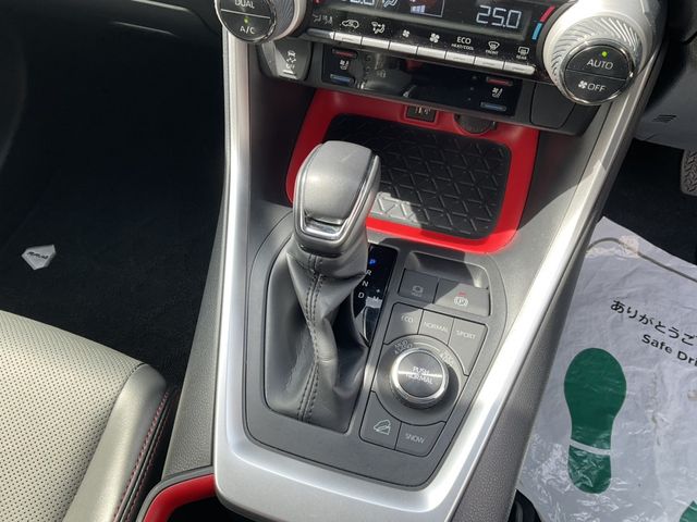 TOYOTA RAV4 4WD 2023 Image 31